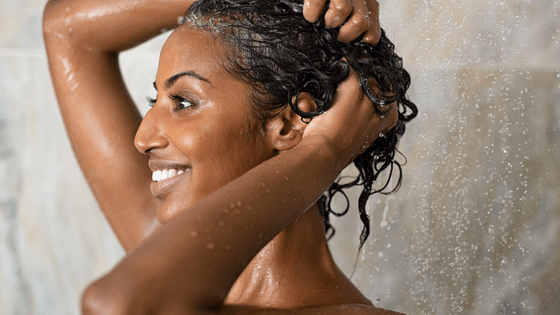 Como usar shampoo e condicionador sólidos (em barra): guia completo para uma rotina capilar natural e eficaz - Fitō